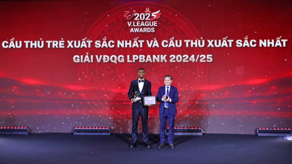 v-league_awards_1.jpg