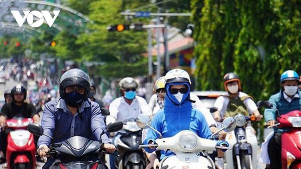 widespread heatwave returns to Northern Vietnam.jpg
