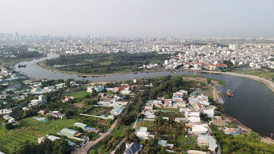 Dự án cải tạo kênh dài nhất TP.HCM vẫn gặp khó