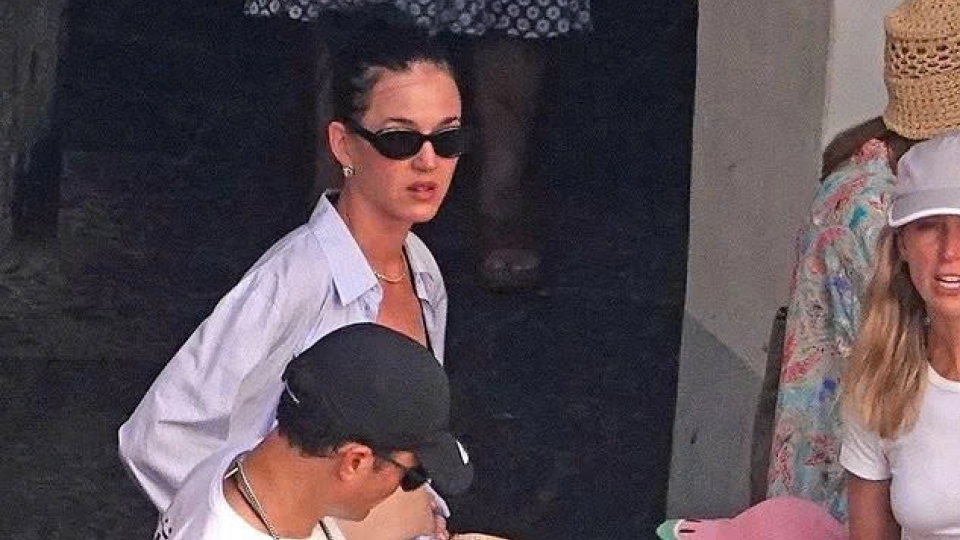 Katy Perry và Orlando Bloom đi du thuyền cùng nhau sau khi xác nhận chia tay