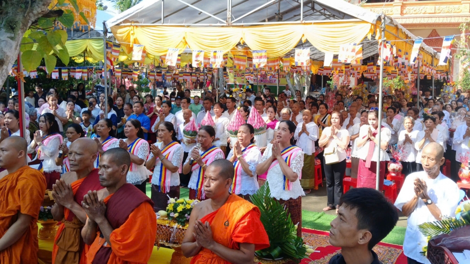 Đồng bào Khmer luôn được sự quan tâm của chính quyền các cấp, tạo điều kiện thuận lợi trong hoạt động tôn giáo tín ngưỡng.jpg