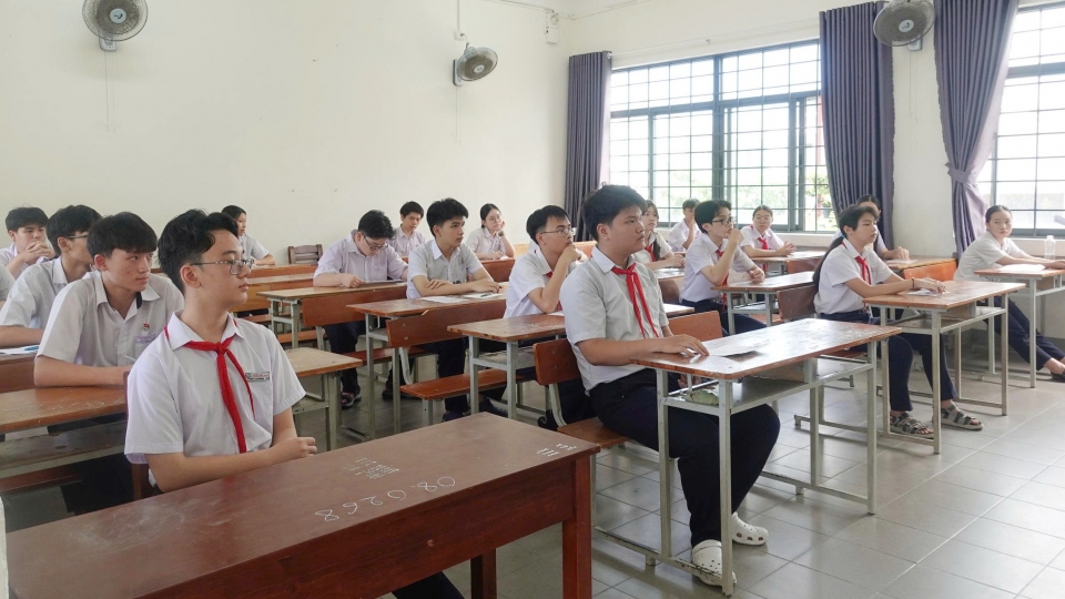 1_hoc_sinh_sinh_vien_duoc_ho_tro_toi_thieu_50_tu_ngay_1-7-2025.jpg
