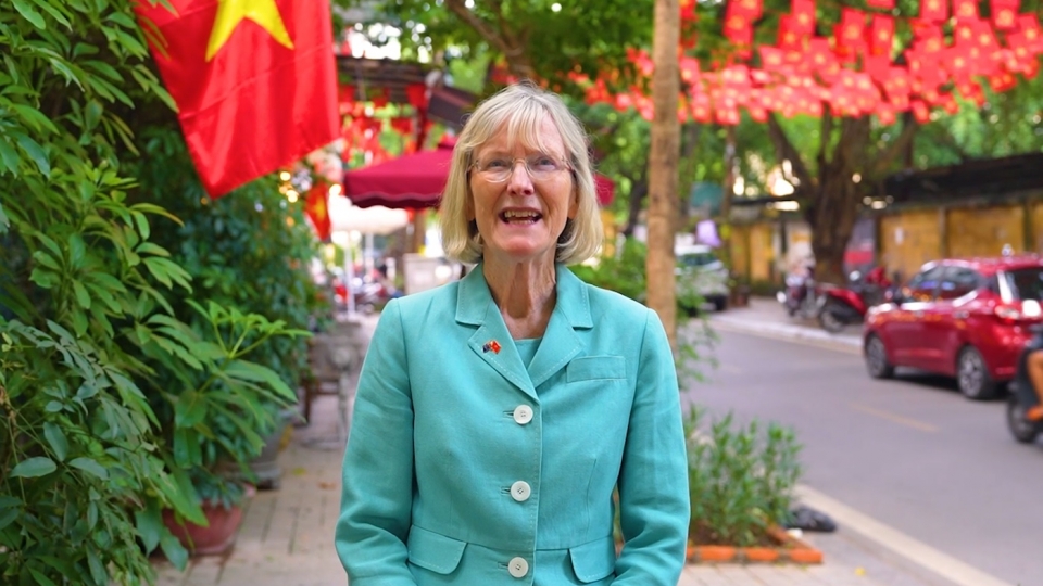 Dai su Australia Bird chuc mung Quoc khanh Viet Nam 2025 -dsq Uc tai VN.jpg