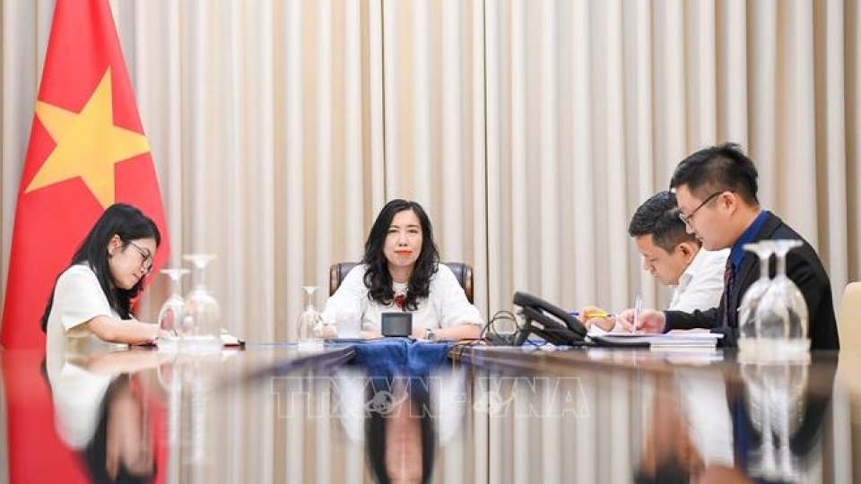 Deputy Foreign Minister Le Thi Thu Hang during the phone talks.jpg