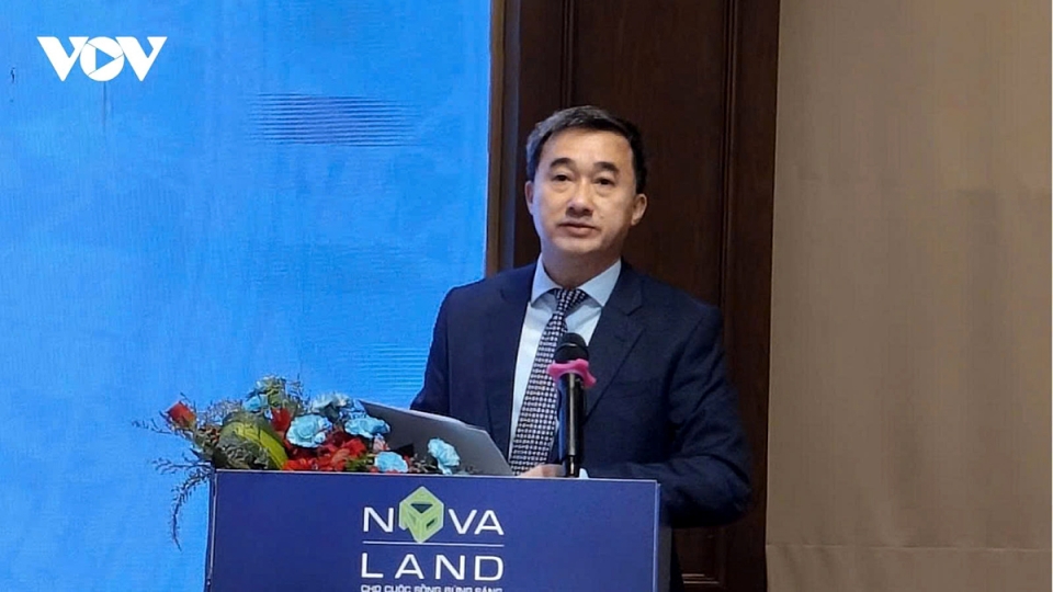 Deputy Minister of Health Tran Van Thuan at a national conference on medical tourism and sustainable development held in Lam Dong on August 26 1.jpg