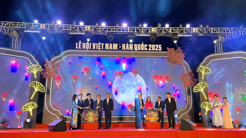 Nghi thức Khai mạc Lễ hội Việt Nam - Hàn Quốc thành phố Đà Nẵng năm 2025.jpg