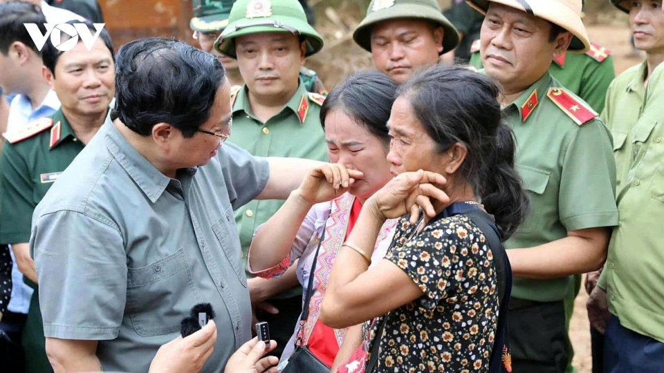 PM inspects disaster recovery efforts in flood-hit Dien Bien province.jpg