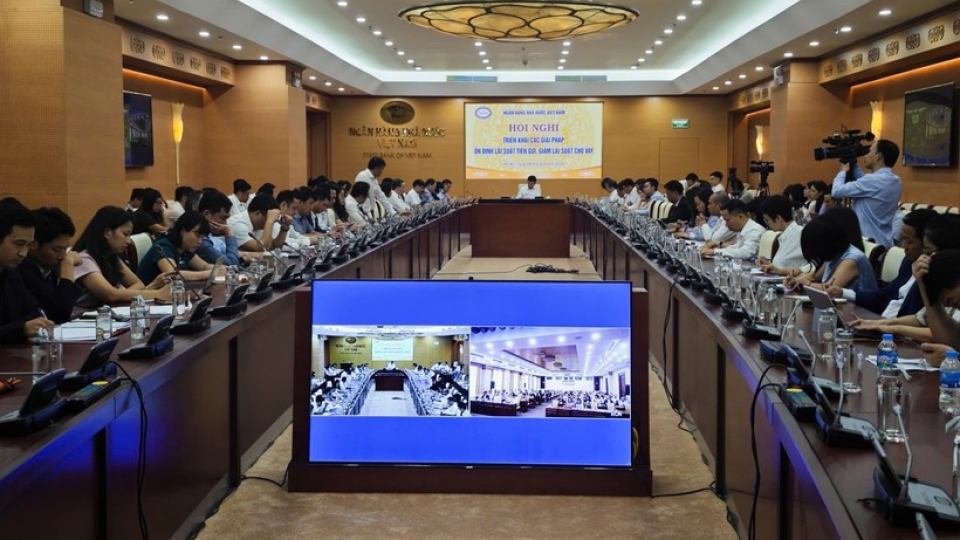 State Bank of Vietnam pushes rate cuts as economy grows 7.5%