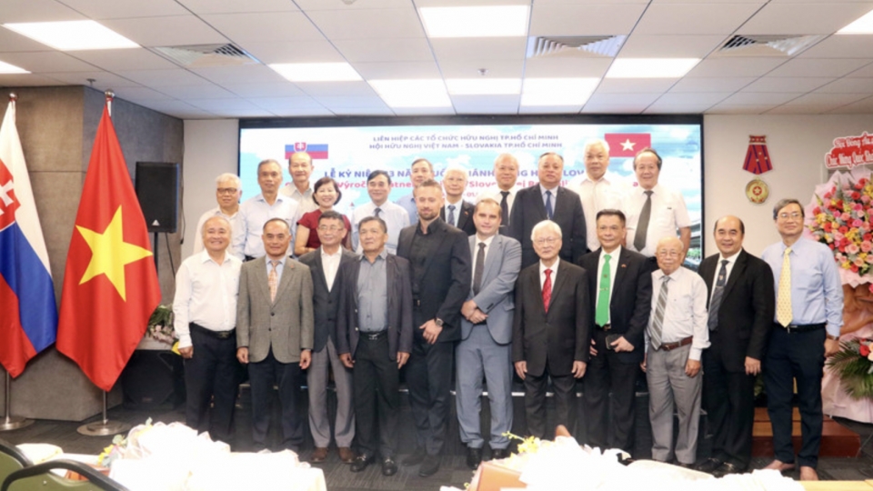 Screen Shot 2025-08-29 at 23.07.13.png