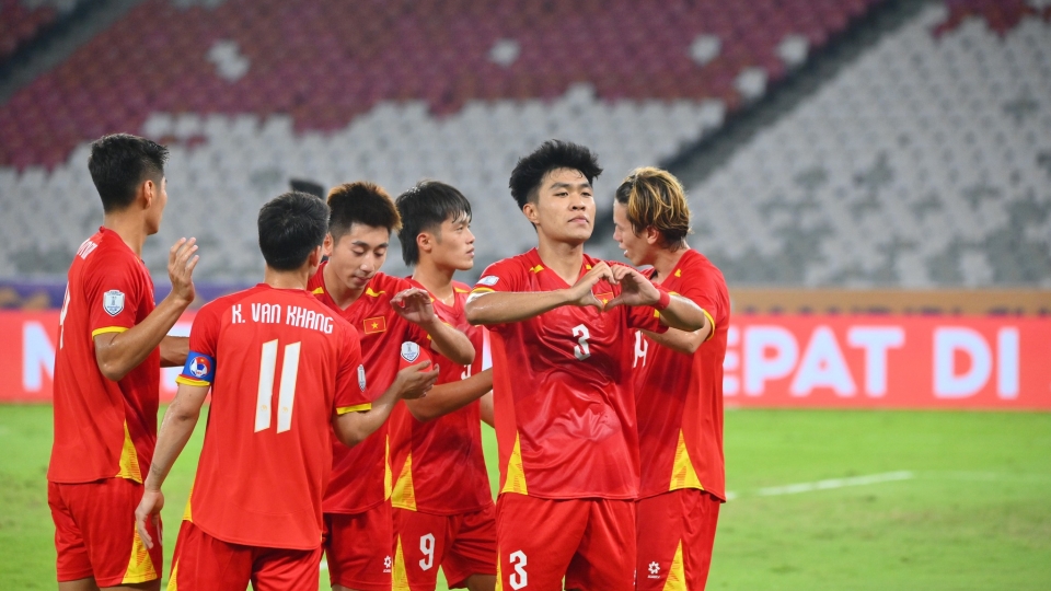 Vietnamese players dominate Mandiri Cup Best XI