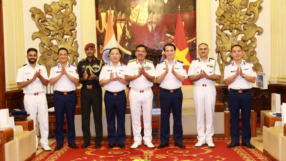canh sat bien 1.jpg