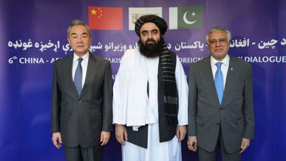 ngoai truong Trung Quoc Afghanistan Pakistan tai Kabul, trung quoc pakistan, Vuong Nghi (trai) -bo ngoai giao trung quoc.jpg