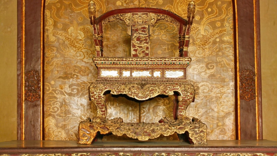 Nguyen Dynasty imperial throne to be restored