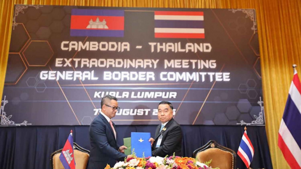 Ảnh cuộc họp Ủy ban biên giới chung (GBC) giữa Thái Lan và Campuchia trước đó vào tháng 8.2025 - Nguồn Trung tâm đặc biệt về tình hình biên giới Thái Lan - Campuchia.jpg