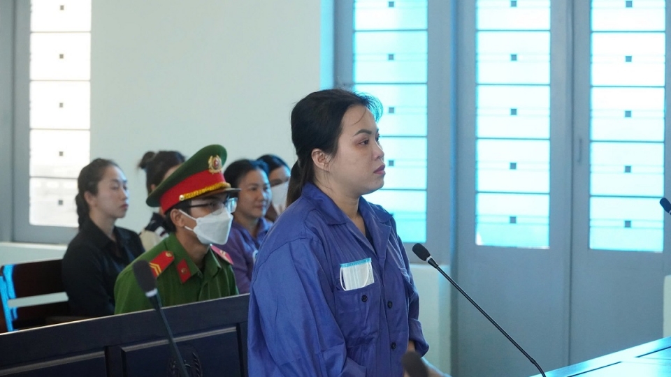 Bị cáo Chi tại phiên toà.jpg