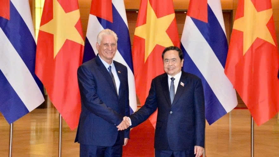 Chairman of the National Assembly of Vietnam Tran Thanh Man on September 2 met with First Secretary and President of Cuba Miguel Diaz-Canel Bermudez.jpg