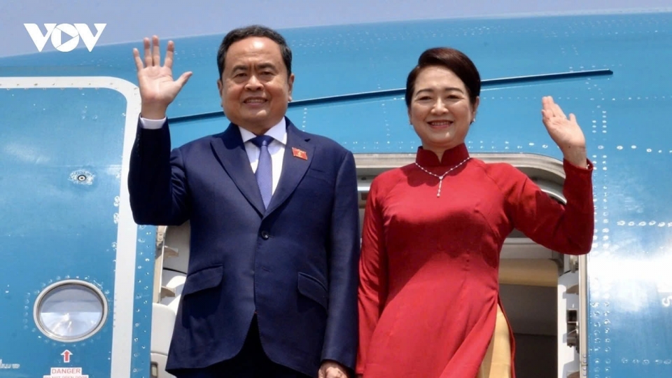 National Assembly Chairman Tran Thanh Man and his spouse 2.jpg