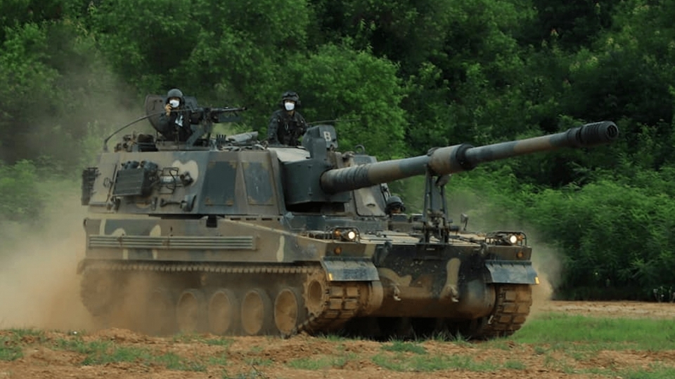 Pháo tự hành K9 của quân đội Hàn Quốc (ảnh Bộ Quốc phòng Hàn Quốc).jpg