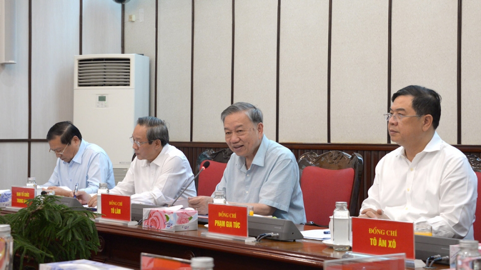 ava tong bi thu 3.jpg