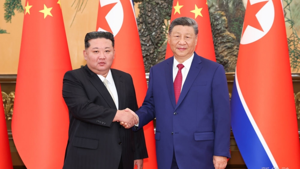 chu_tich_trung_quoc_tap_can_binh_va_nha_lanh_dao_trieu_tien_kim_jong_un_ngay_4_9._anh_tan_hoa_xa.jpeg