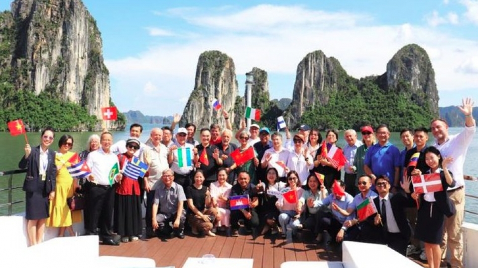 Quang Ninh welcomes international delegates following National Day celebration
