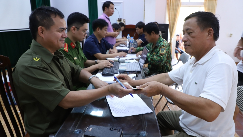 pham_ngoc_nam_to_dan_pho_xom_2_phuong_vi_khe.jpg