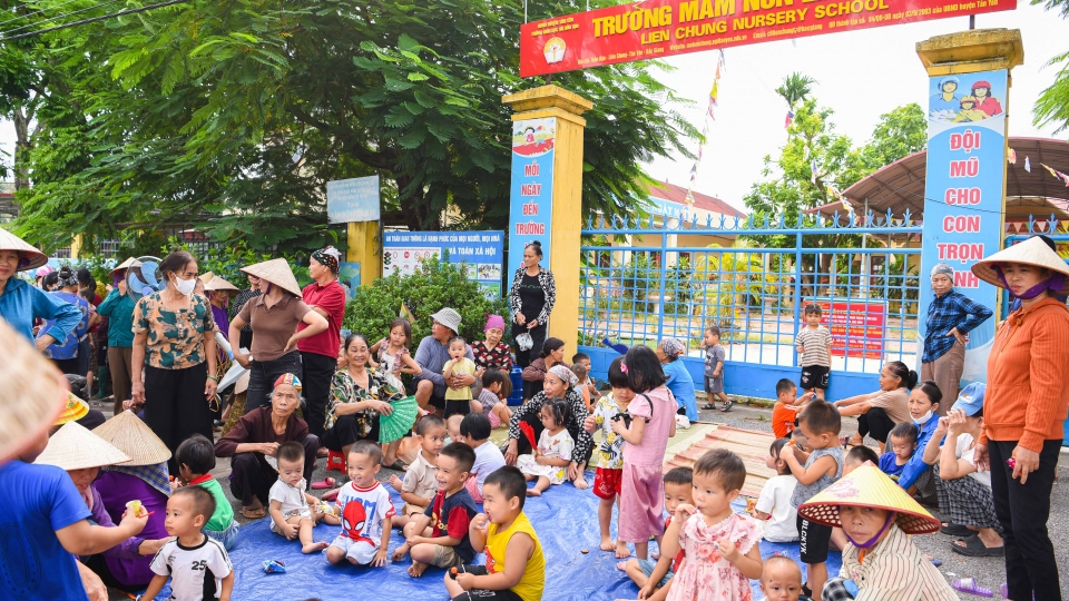 phan_doi_khong_cho_con_di_hoc_bac_ninh.jpg