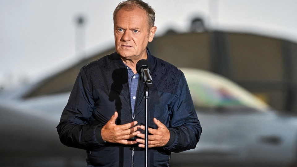 thu_tuong_ba_lan_donald_tusk_san_sang_dong_cua_bien_gioi_neu_cang_thang_leo_thang.reuters_.jpg