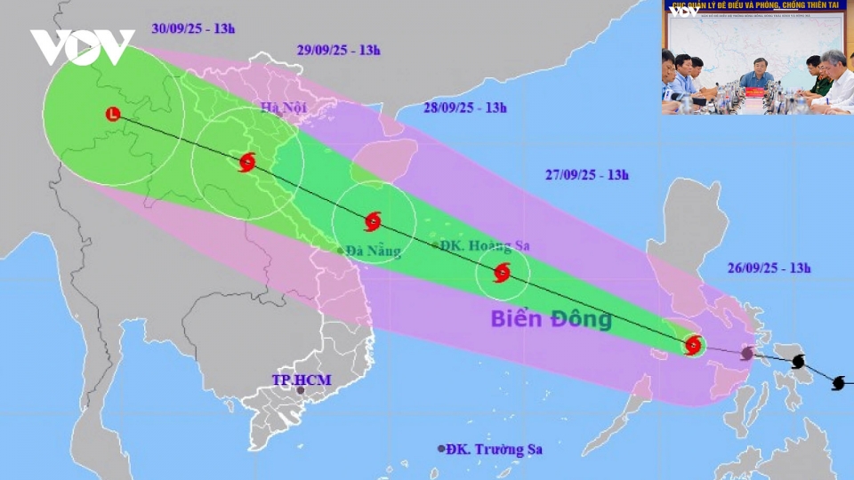 typhoon Bualoi 1.jpg
