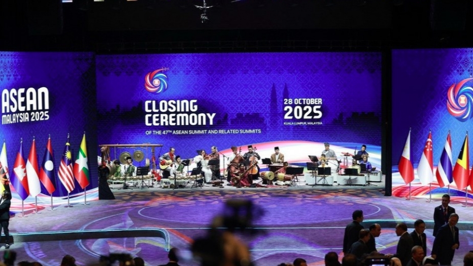 Closing ceremony.jpg