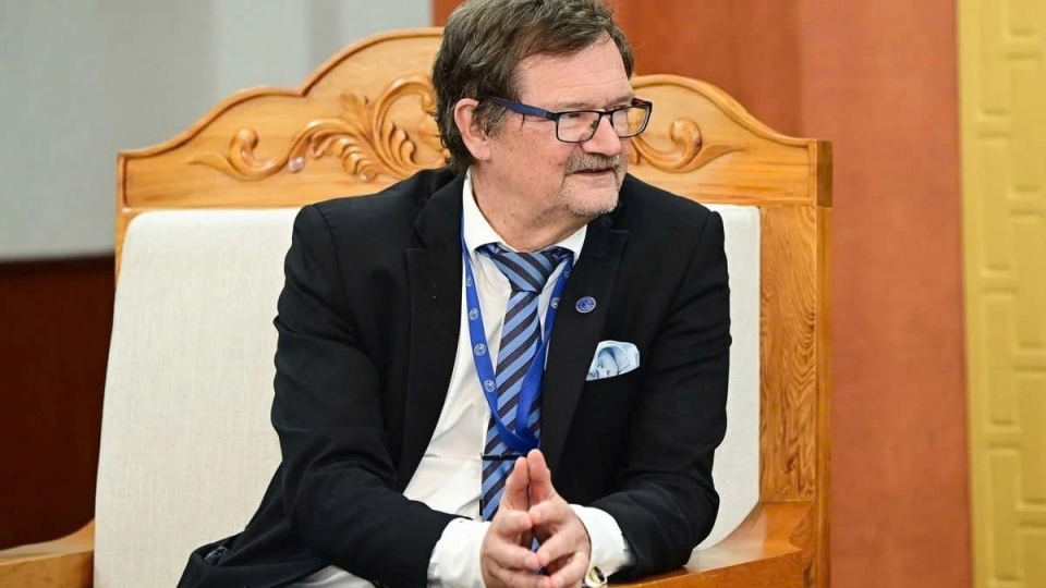 Finnish Ambassador to Vietnam Pekka Voutilainen 1.jpg