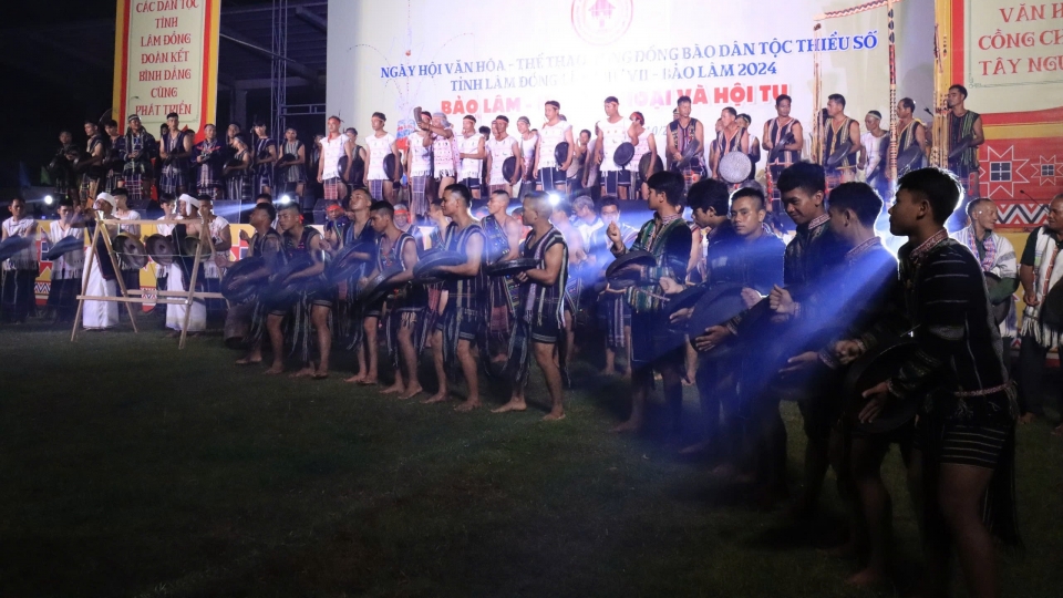 Lam Dong gap rut chuan bi hoa am cong chieng Dong Nam A 1.jpg