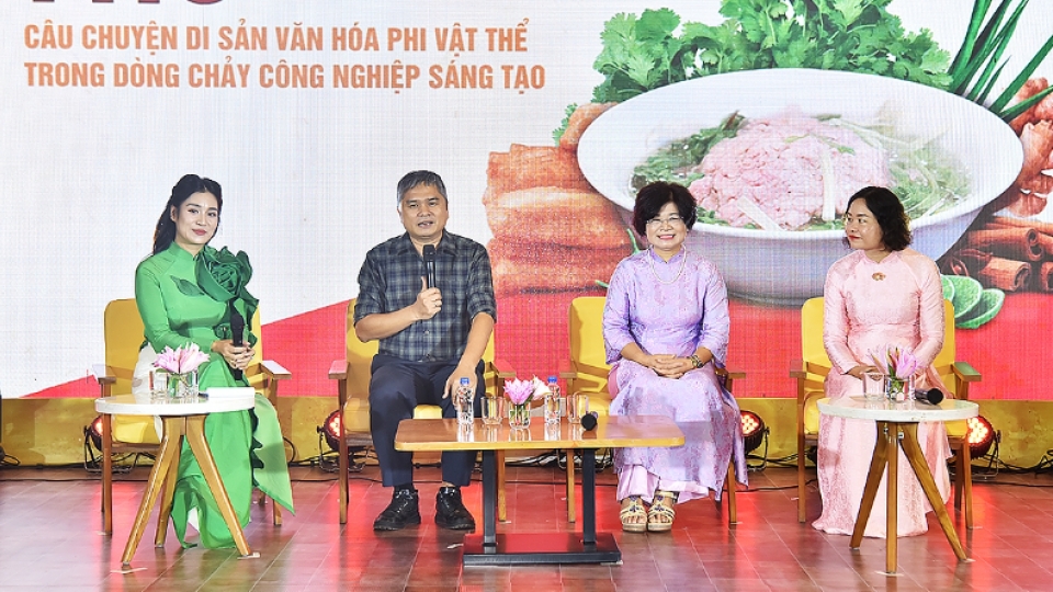 Talk promotes Hanoi’s Phở, linking delicacy with the creative industries