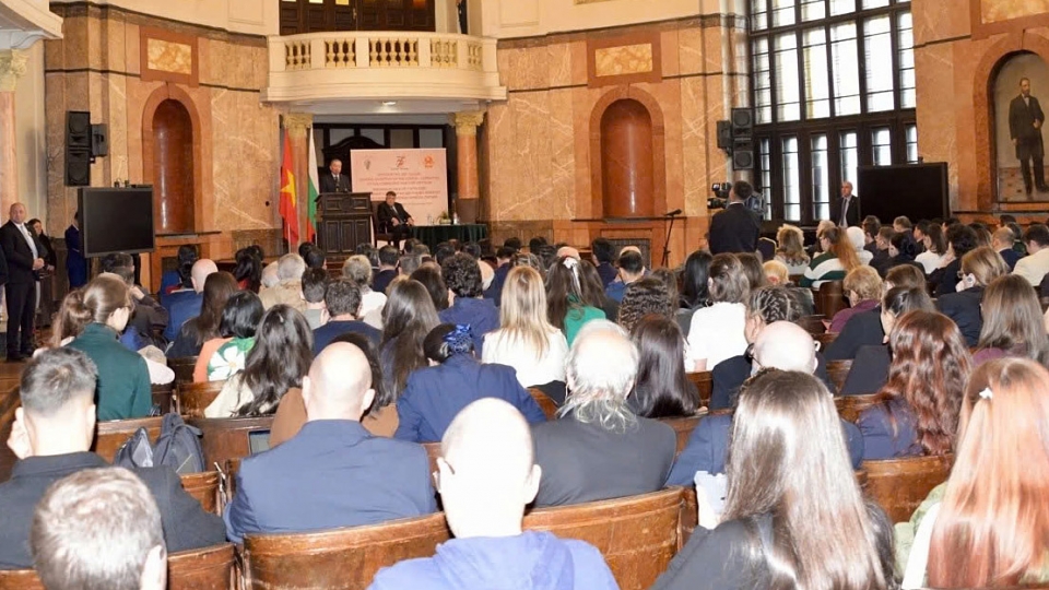 Vietnamese Party General Secretary To Lam delivers a policy speech at Sofia University, Bulgaria, on October 24, 2025 1.jpg