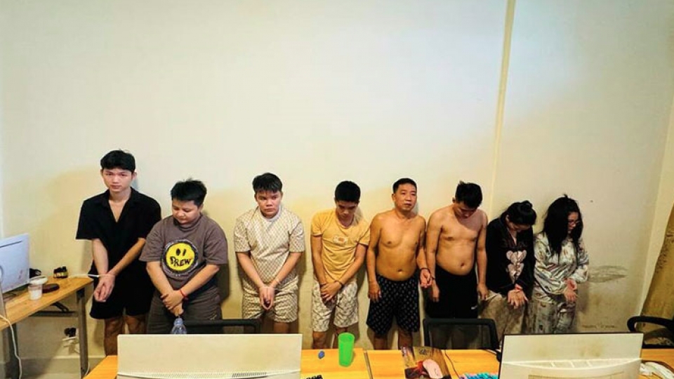 Eight Vietnamese arrested in Cambodia for suspected online fraud