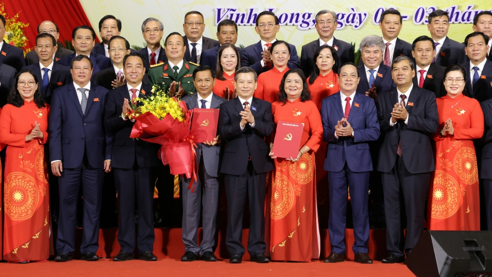 bi thu vinh long.jpg