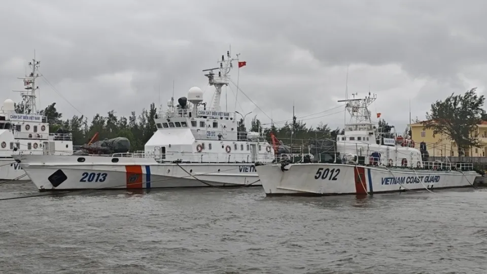 canh sat bien bao so 12 1.jpg