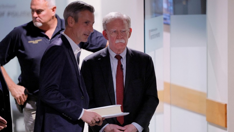 cuu_co_van_an_ninh_quoc_gia_my_john_bolton_bi_truy_to._reuters.jpg