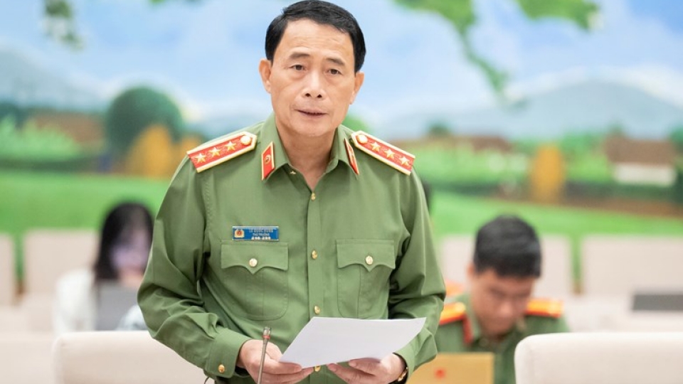 thu_truong_bo_cong_an_le_quoc_hung_.jpg