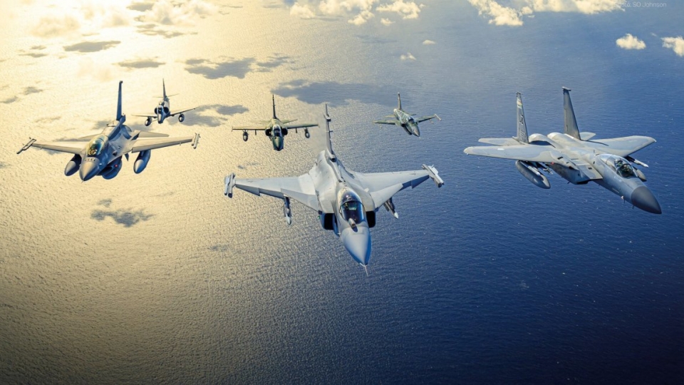 tro_thu_gripen_1.jpg