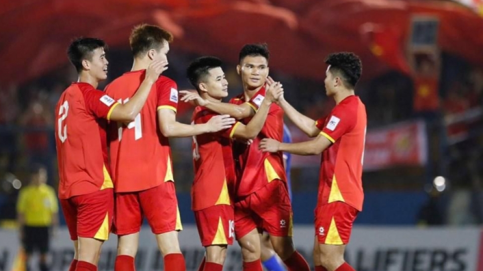 Vietnamese men’s national football team climbs to 111th in FIFA rankings