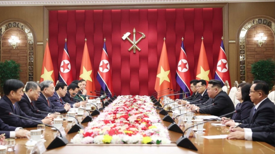 vn-dprk_talks.jpg