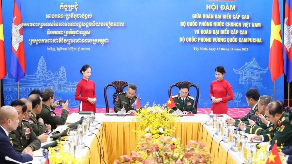 12 2. Vietnam and Cambodia hold 2025 Border Defence Friendship Exchange.jpg
