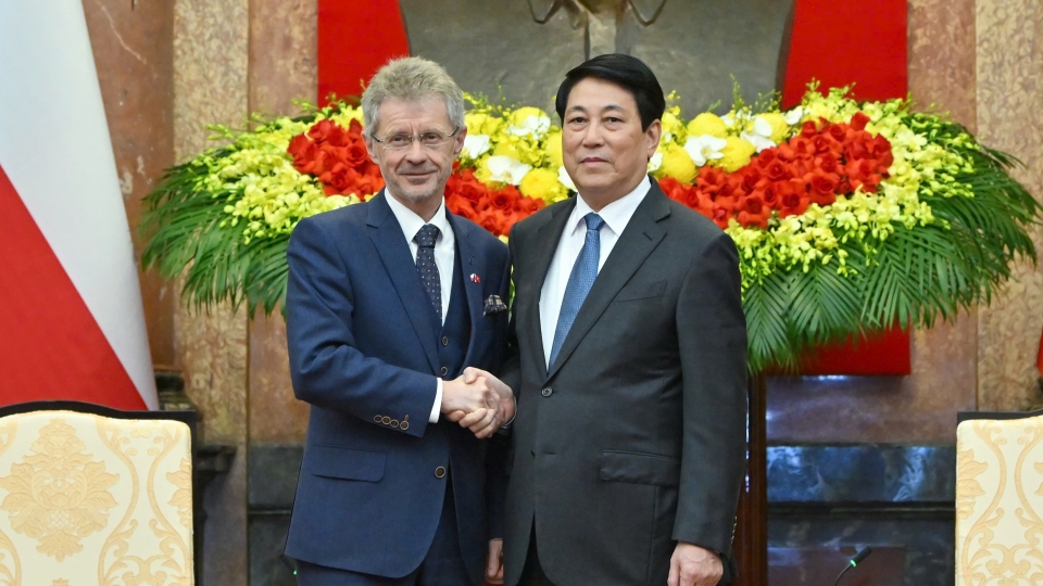 20-11_Chủ tịch nước Lương Cường và Chủ tịch Thượng viện Quốc hội Cộng hòa Séc Milos Vystrcil.jpg