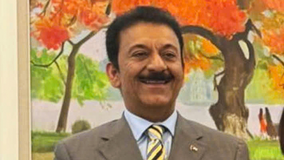 Ambassador Yousef Al-Sabbagh of Kuwait to Vietnam.jpg