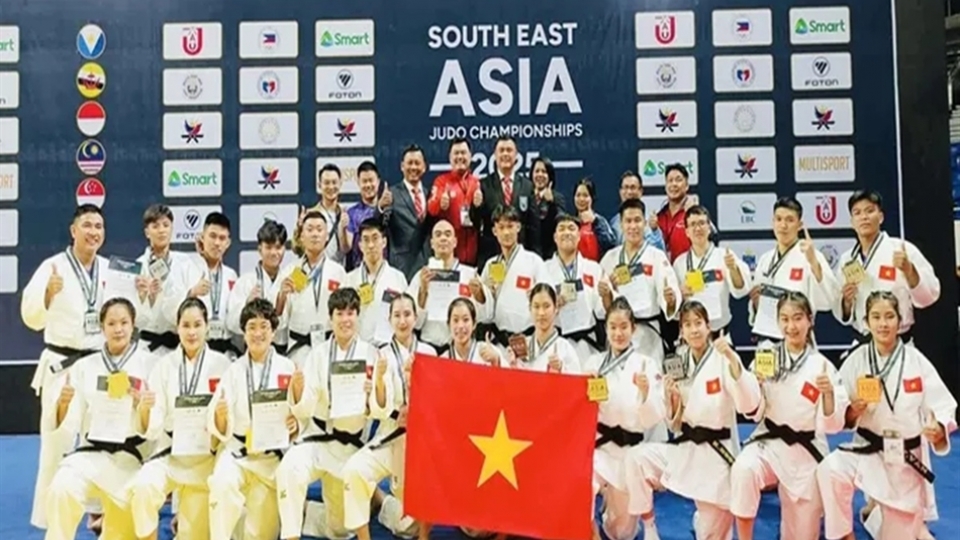 Judo vietnam team.jpg