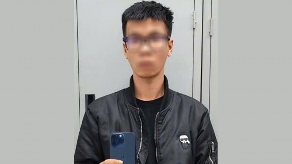 Tài xế xe công nghệ khi hàng giao cho khách thấy là iPhone 15 Pro Max liền cuỗm luôn rồi bỏ trốn 1.jpg