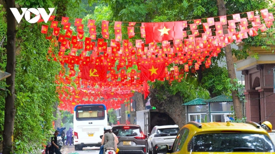 The Party affirms steadfast leadership and strategic vision in the new era.jpg