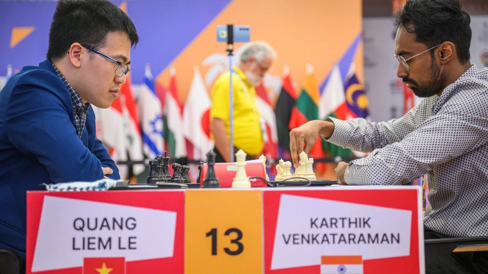 Vietnamese GM Le QUang Lien beat India champion Venkataraman Karthik at FIDE Chess World Cup 2025 in India.jpg