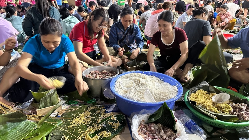 banh_tet_1.jpg